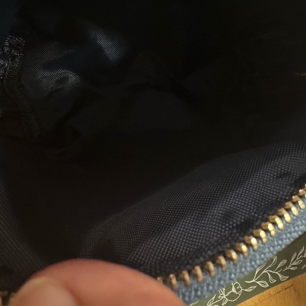 Manaola Blue Wristlet - Picture 7 of 9